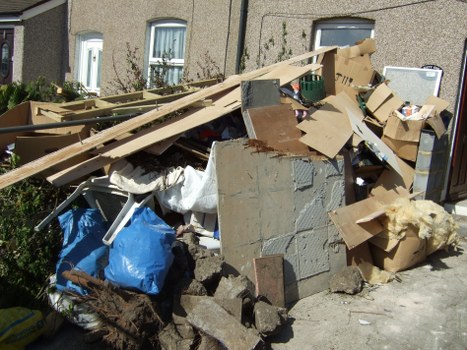 Clutter-free home after clearance in Yeading